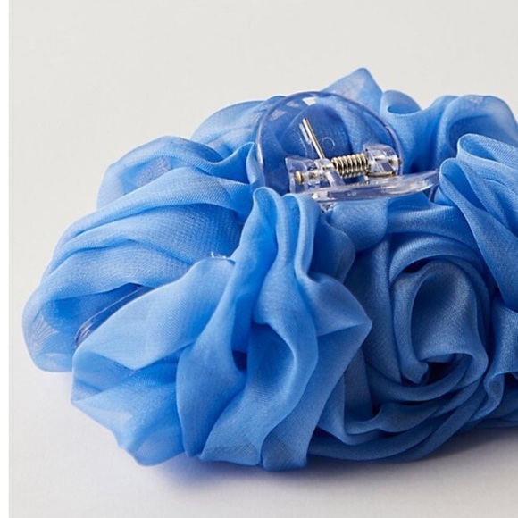 Free People Matilda Claw Clip NWT - Picture 3 of 5